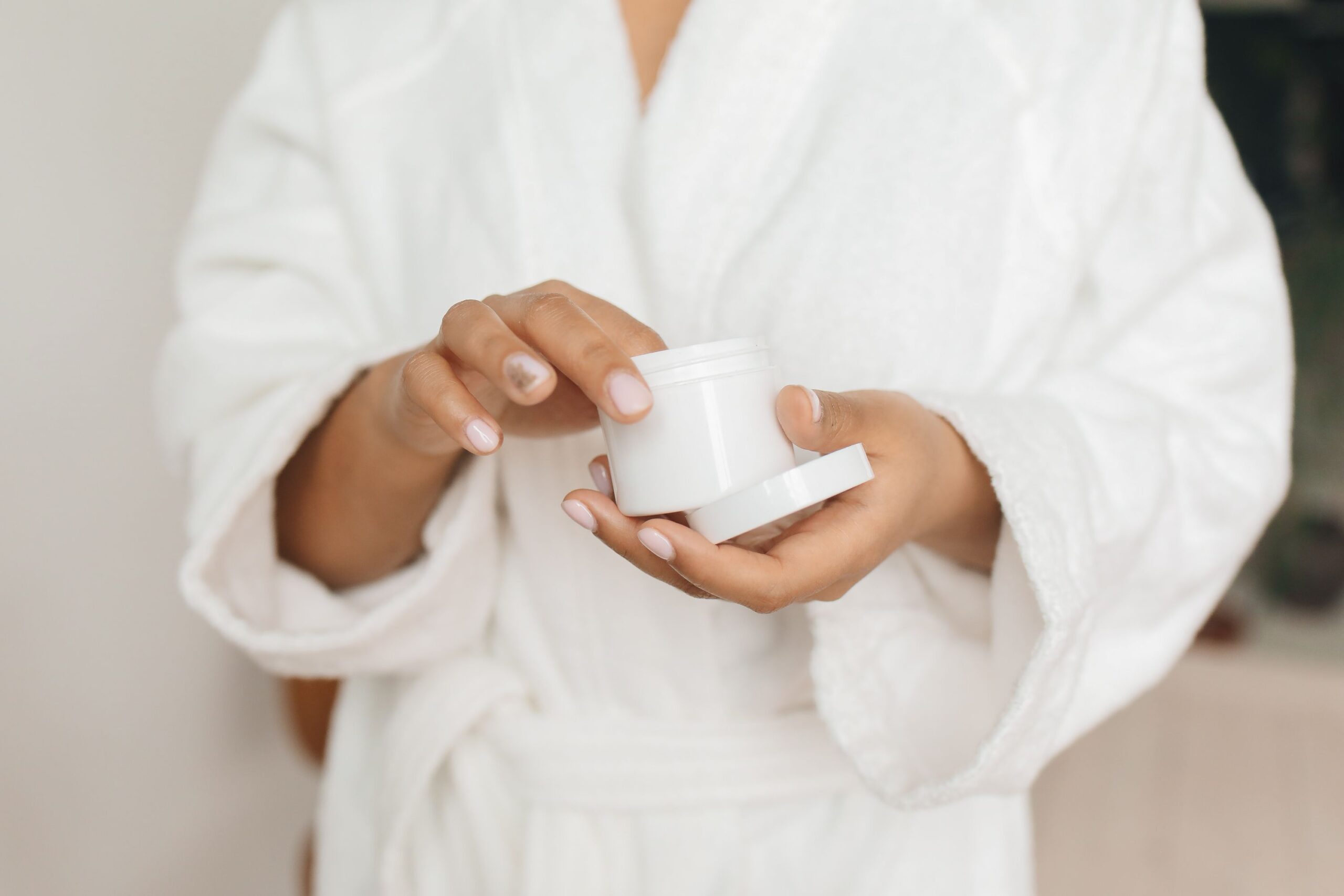 Morning vs Night Skincare Routine